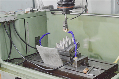 汽車注(zhù)塑(sù)模具 汽車注塑模具