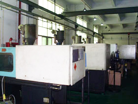 塑膠（jiāo）模（mó）具熱（rè）流道係（xì）統