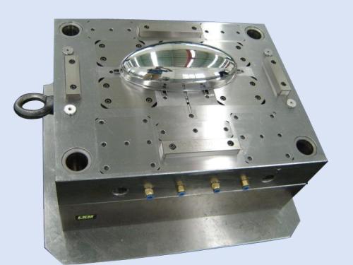 注塑模具要求熱流道的熔料平衡充（chōng）填模具