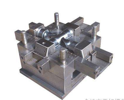 塑膠注（zhù）塑（sù）模具水路集成塊（kuài）分配器的設置