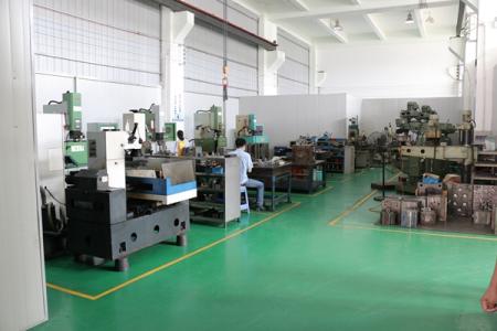 注塑模具滑塊的定位（wèi）基準的確定及定（dìng）位裝置