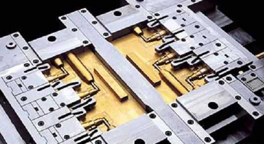 注塑模（mó）具（jù）設計頂（dǐng）杆脫模機構